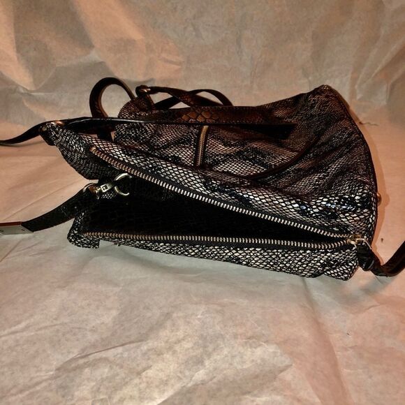 Sophia Visconti Leather Bag - Picture 5 of 6